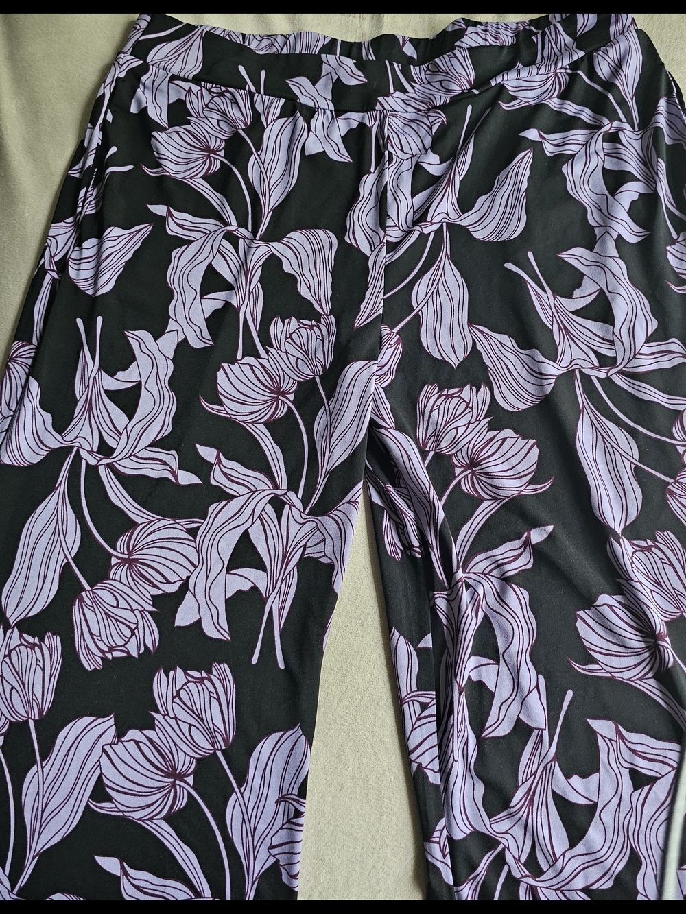 Joan Vass Black Floral Print Wide-Leg Pants with Lilac Tulip Design